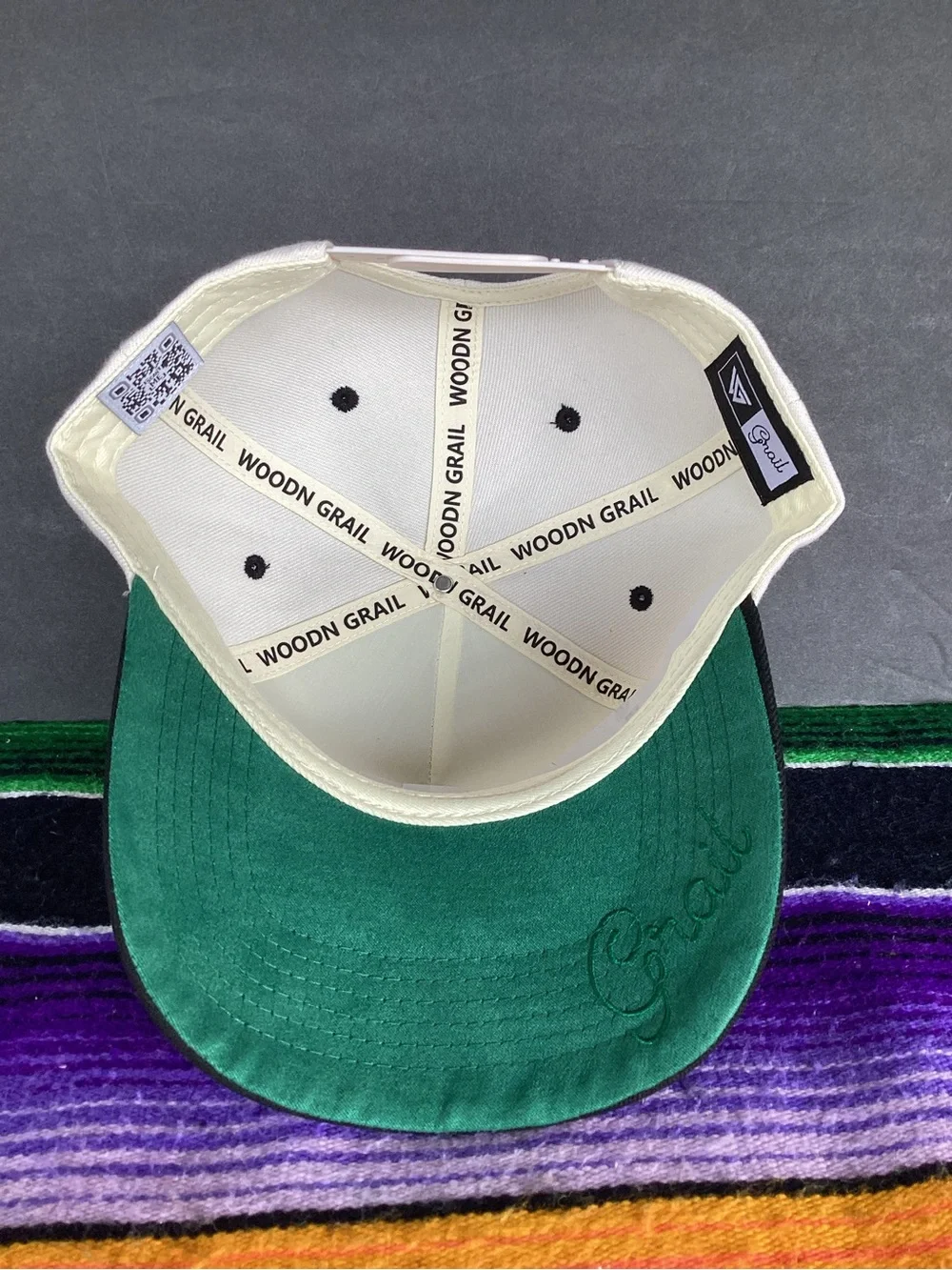 Woodngrail Oregon Ducks Upside Down Script Hat NWT